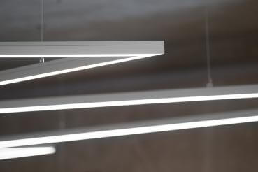 LED Leuchte für Konferenztische