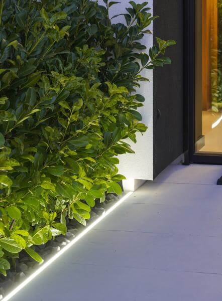 LED Profil für Garagenzufahrt